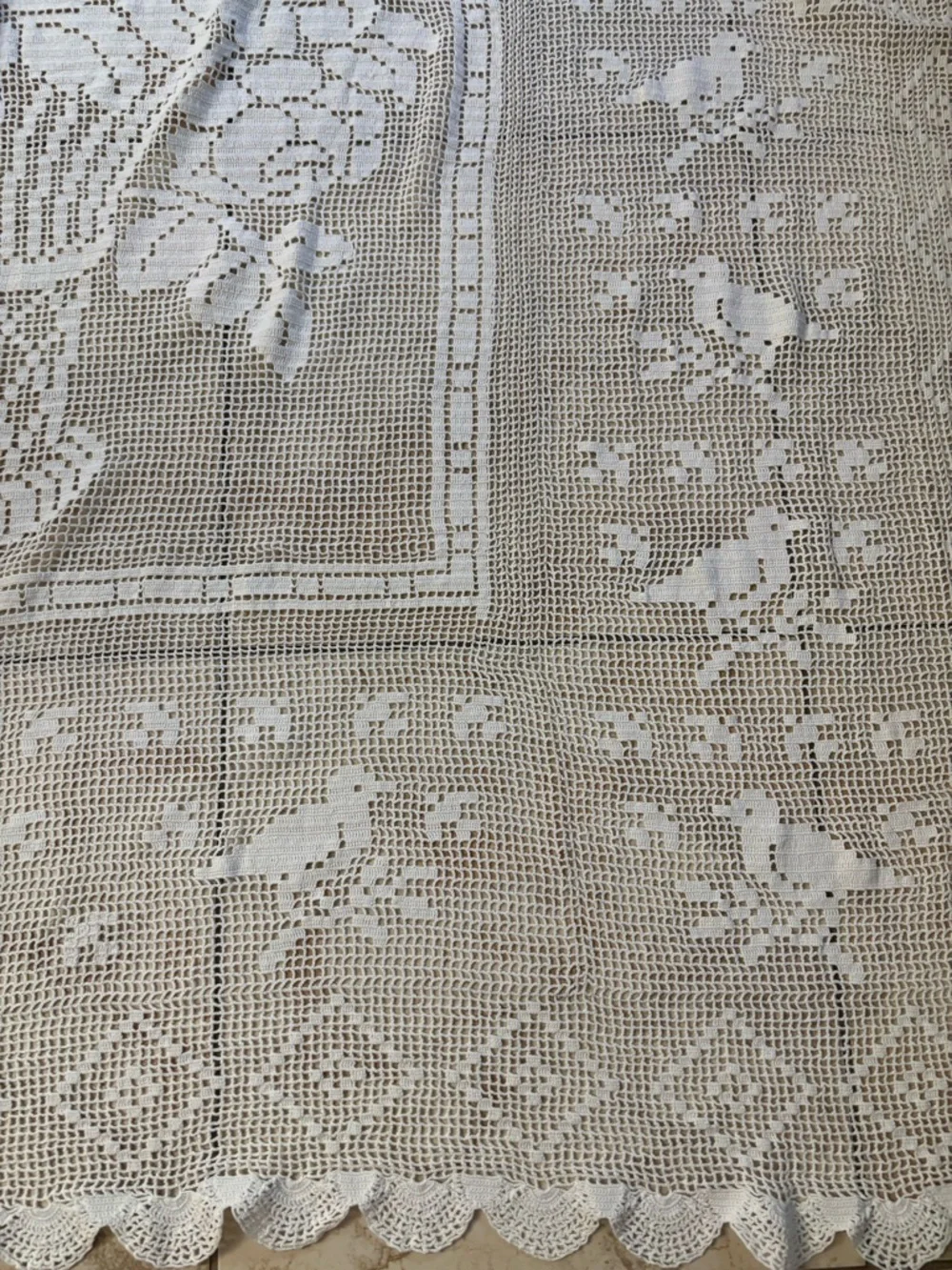 N/A elegant crochet